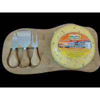 GÖKSUBEY GURME ÇÖREK OTLU GÖBEK KAŞAR PEYNİRİ 1 KG  